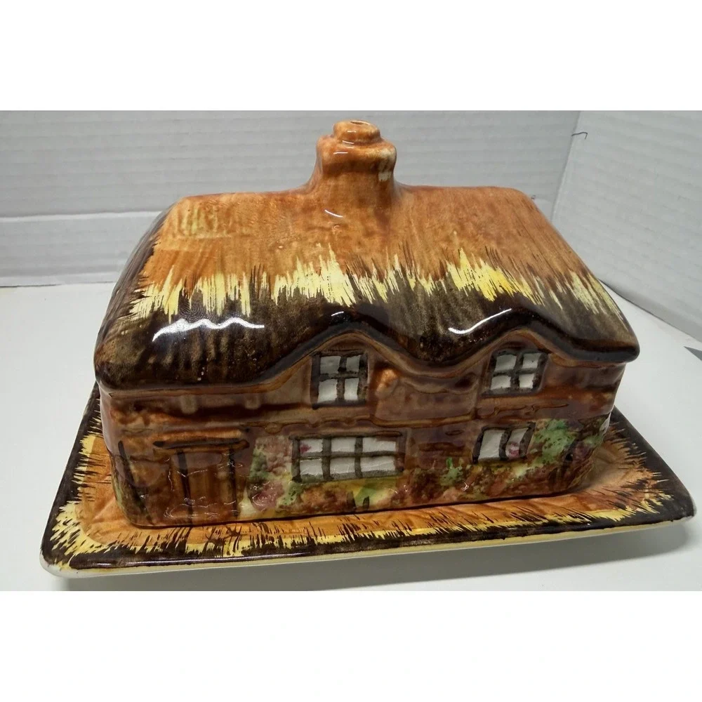 Vintage Cottage shaped butter/cheese dish - Made in England by Price Bros. PO 42